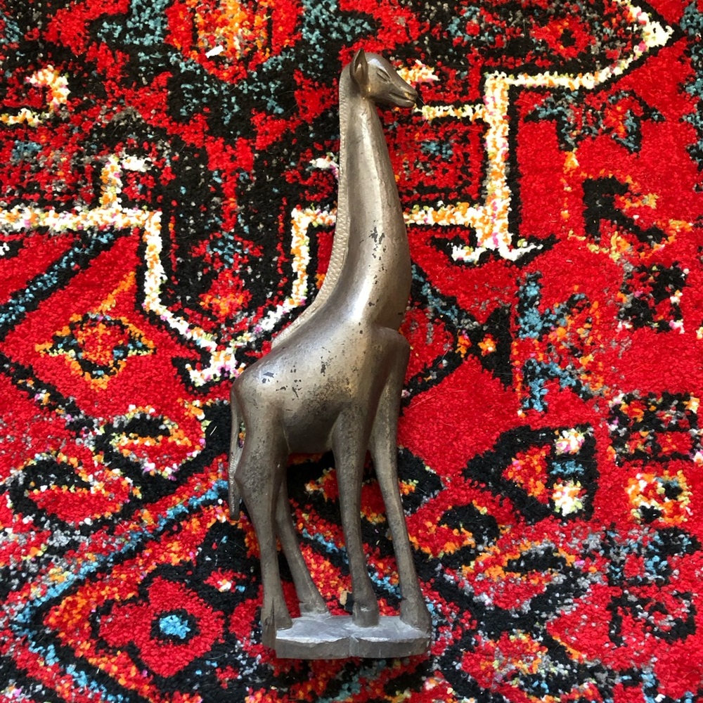 Handcarved Wooden Giraffe - Picture 4 of 13